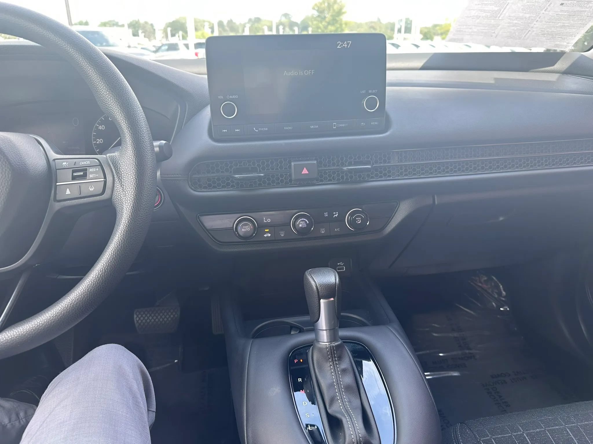 Used 2025 Honda HR-V LX image 16