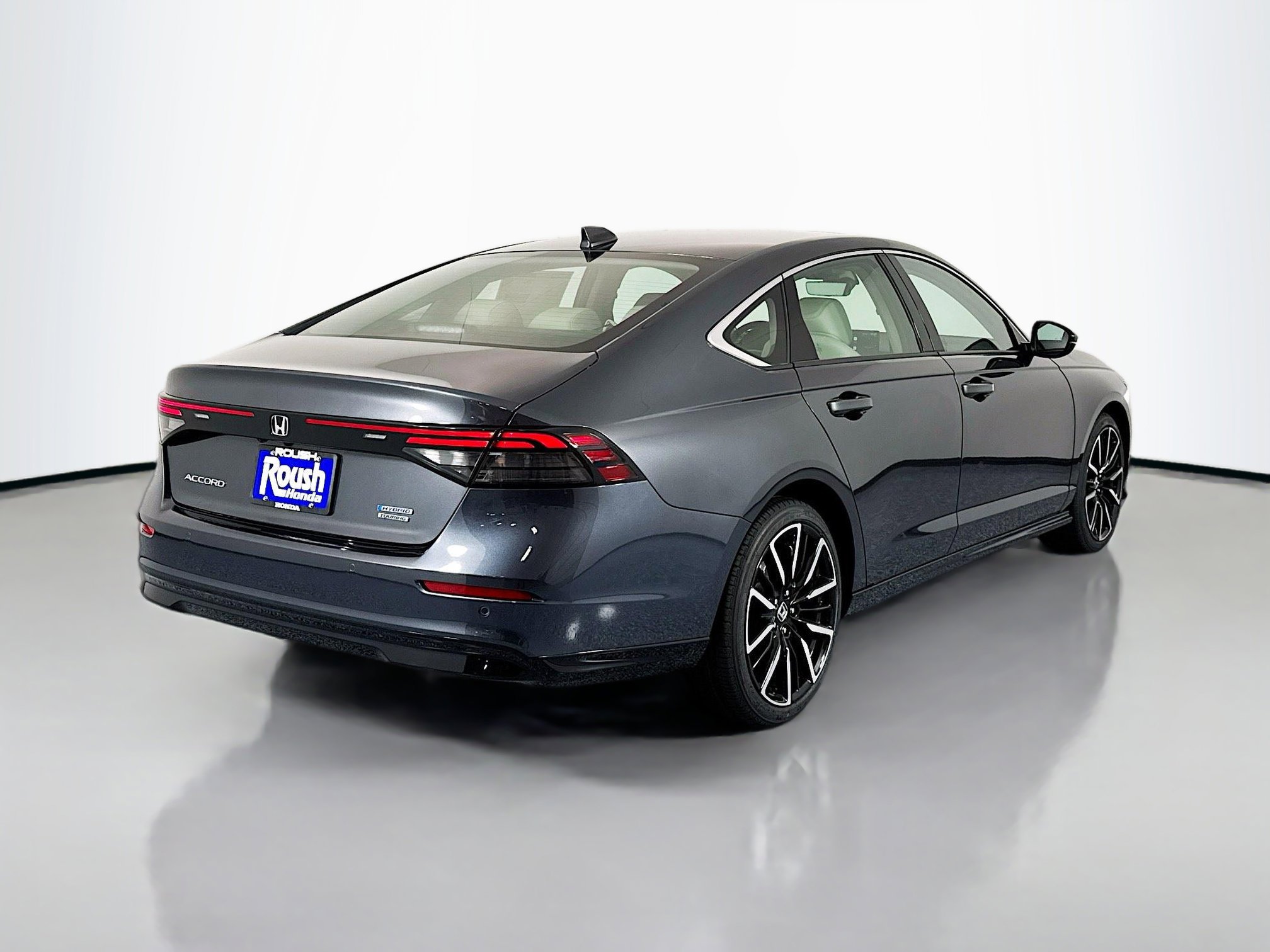 New 2025 Honda Accord Touring image 5