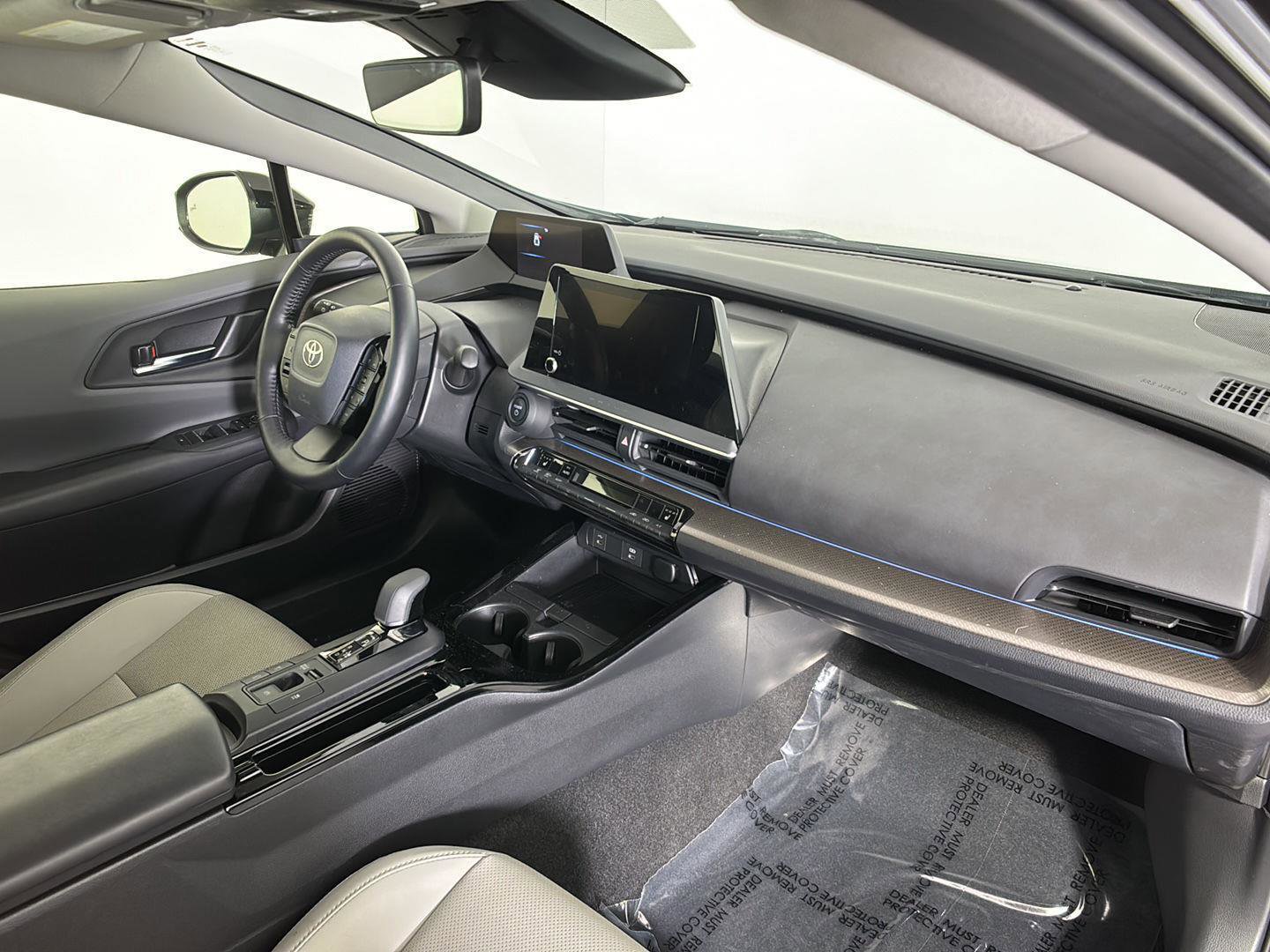 Used 2024 Toyota Prius XLE AWD/4WD image 24