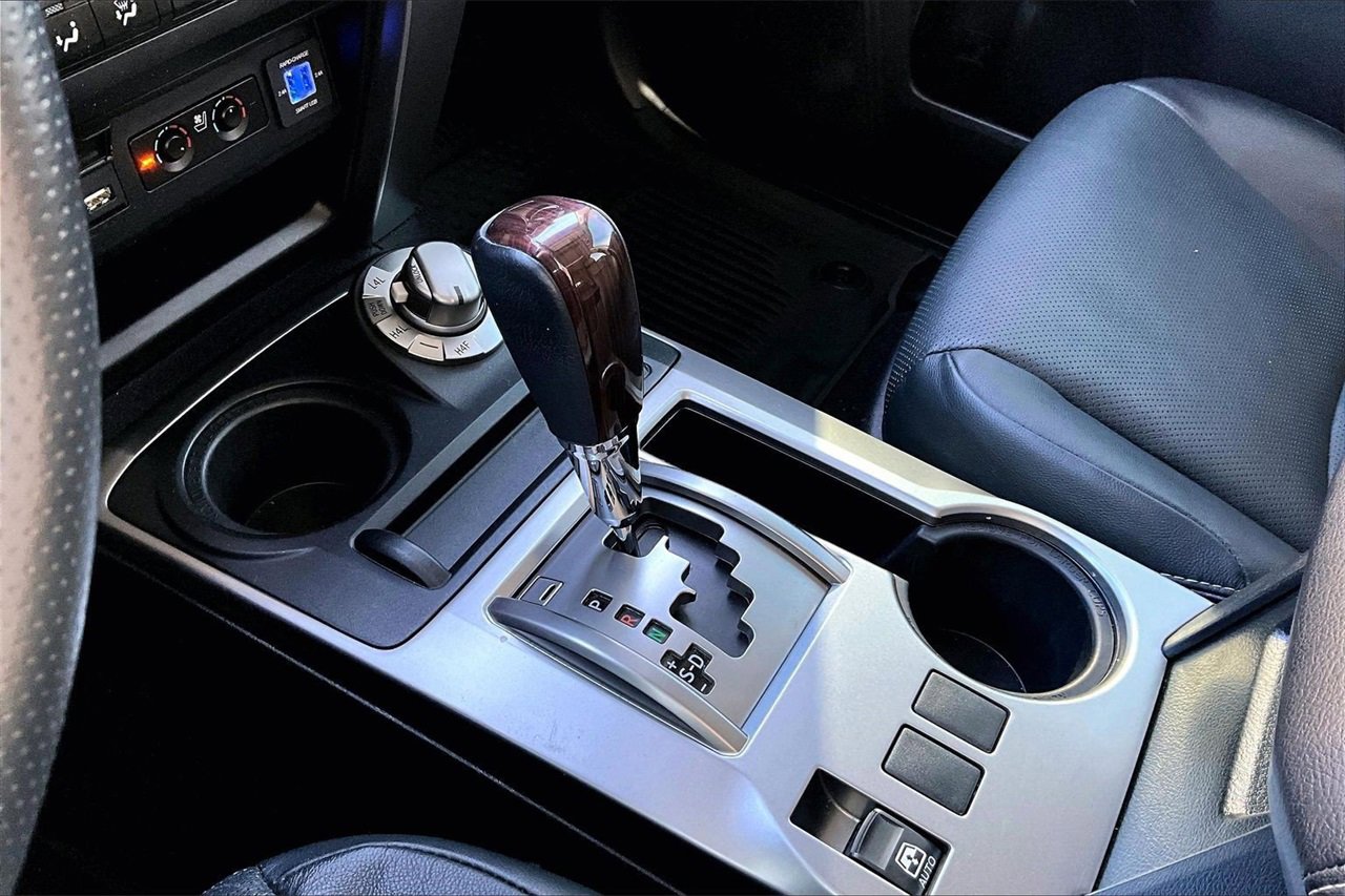 Used 2022 Toyota 4Runner Limited image 32