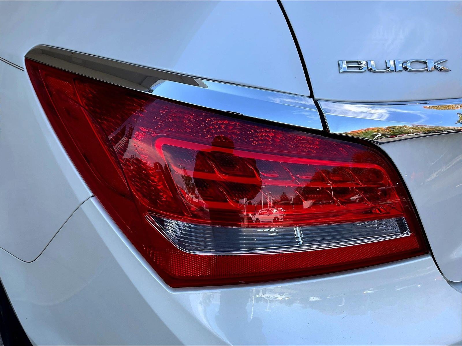 Used 2014 Buick LaCrosse Leather FWD image 23