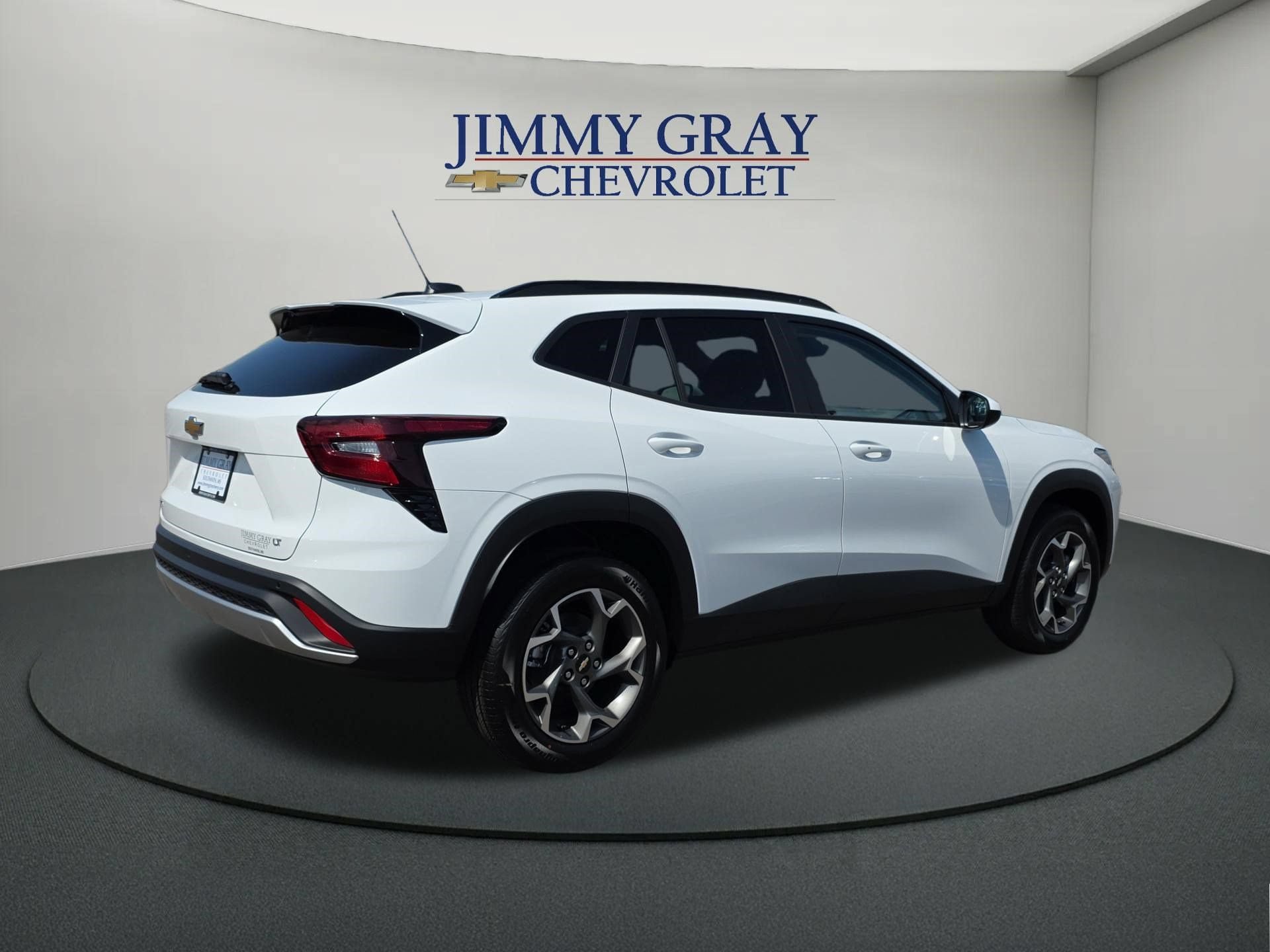 New 2026 Chevrolet Trax LT w/ Driver Confidence Package FWD image 5