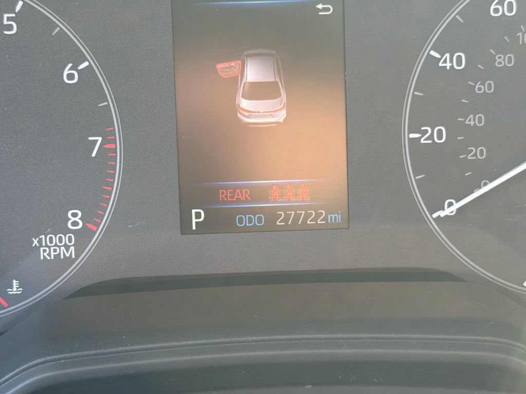 Used 2024 Toyota Corolla LE FWD image 16