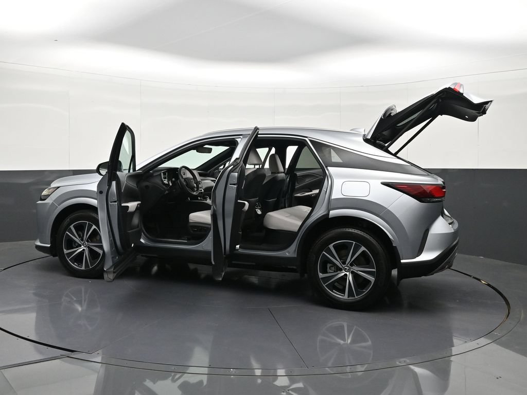 Used 2023 Lexus RX 350 Premium w/ Accessory Package AWD/4WD image 42