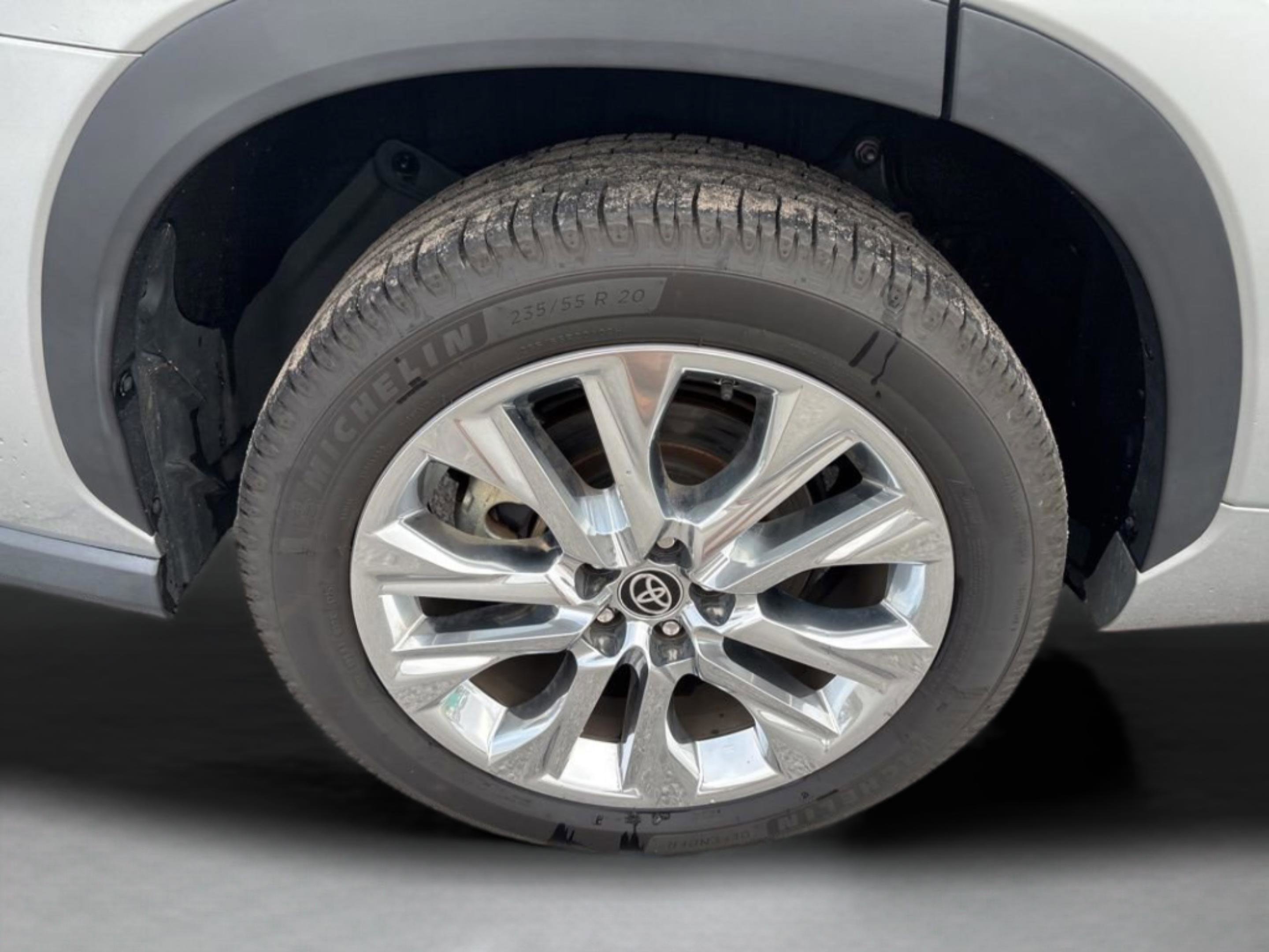 Used 2020 Toyota Highlander Limited image 50