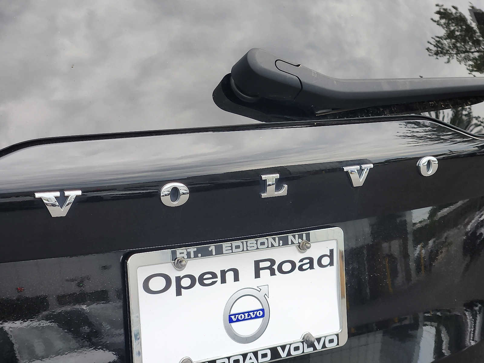 Certified 2024 Volvo XC90 B5 Plus w/ Protection Package Premier AWD/4WD image 26