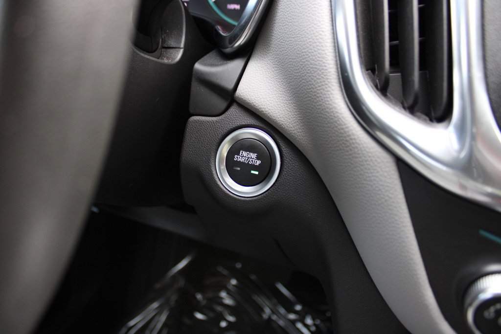 Used 2024 Chevrolet Equinox LS w/ Driver Confidence II Package FWD image 17