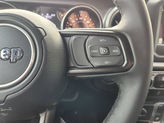 Used 2023 Jeep Wrangler Sport AWD/4WD image 29