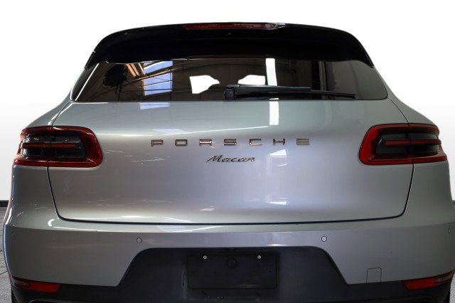 Used 2018 Porsche Macan image 5