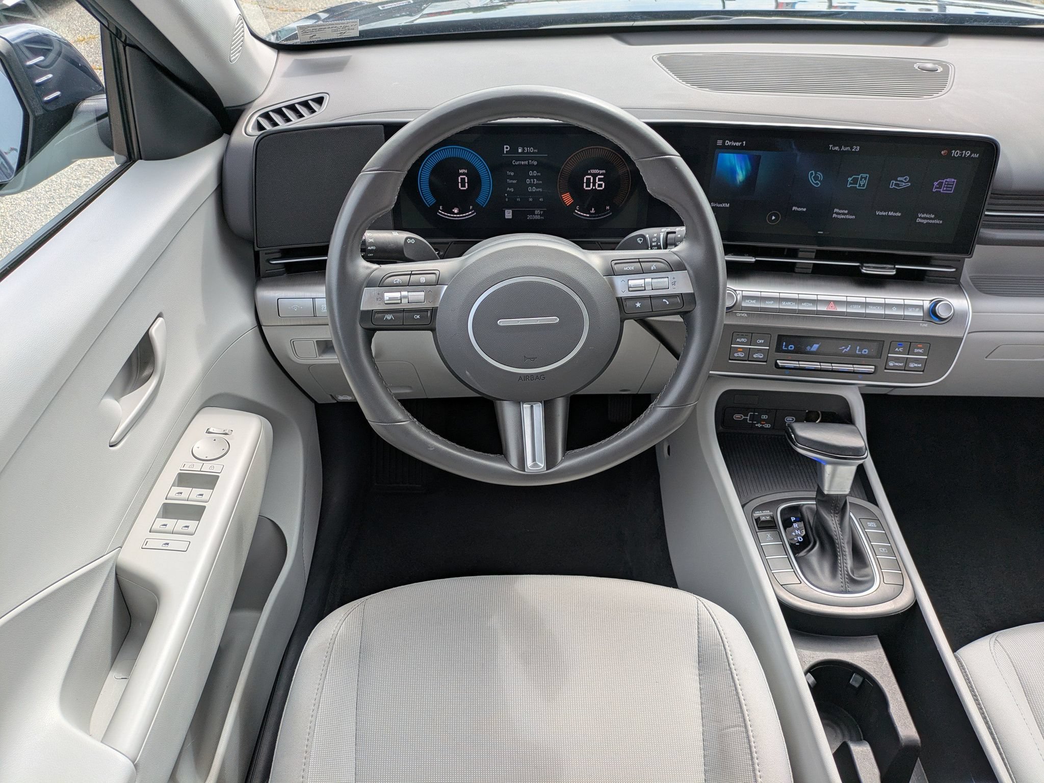 Used 2025 Hyundai Kona SEL AWD/4WD image 17