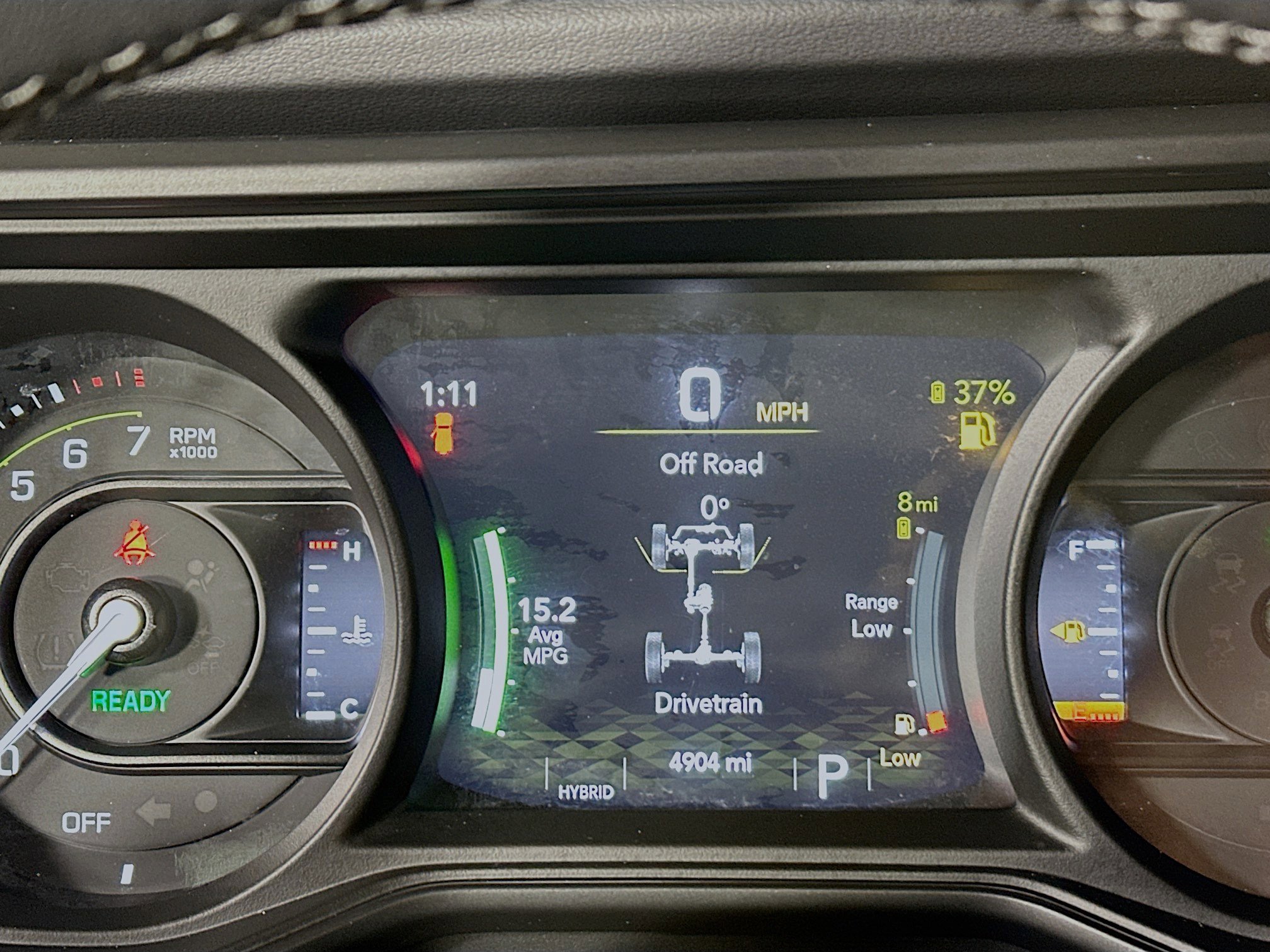 Used 2025 Jeep Wrangler Sahara w/ Safety Group image 18