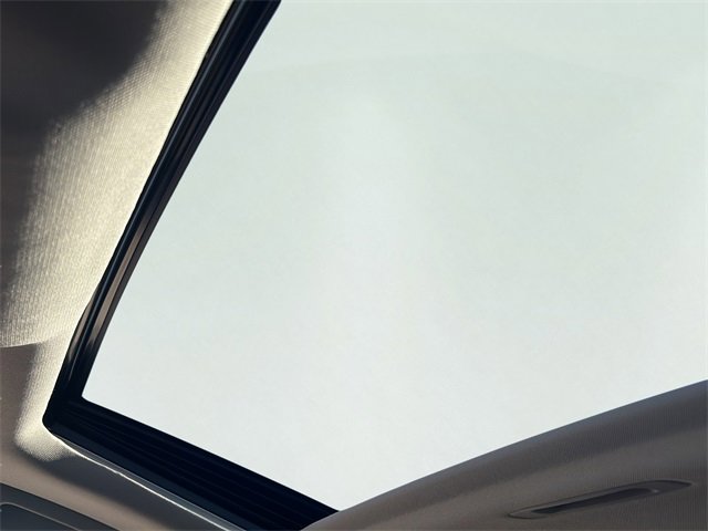 Used 2023 Toyota Highlander XLE image 33