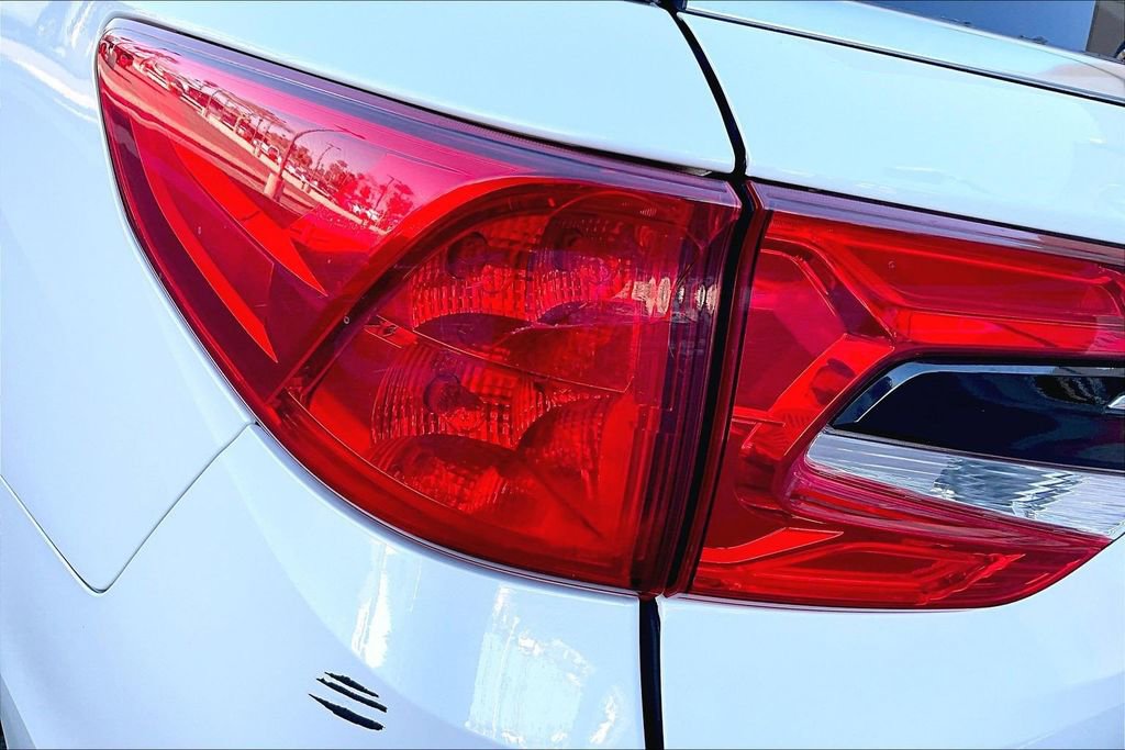 Used 2022 Honda Odyssey Elite image 31