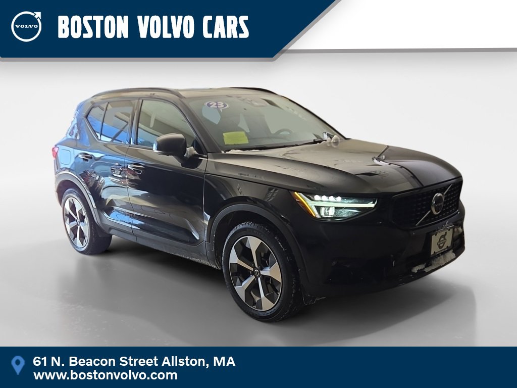 Certified 2023 Volvo XC40 B5 Ultimate w/ Climate Package