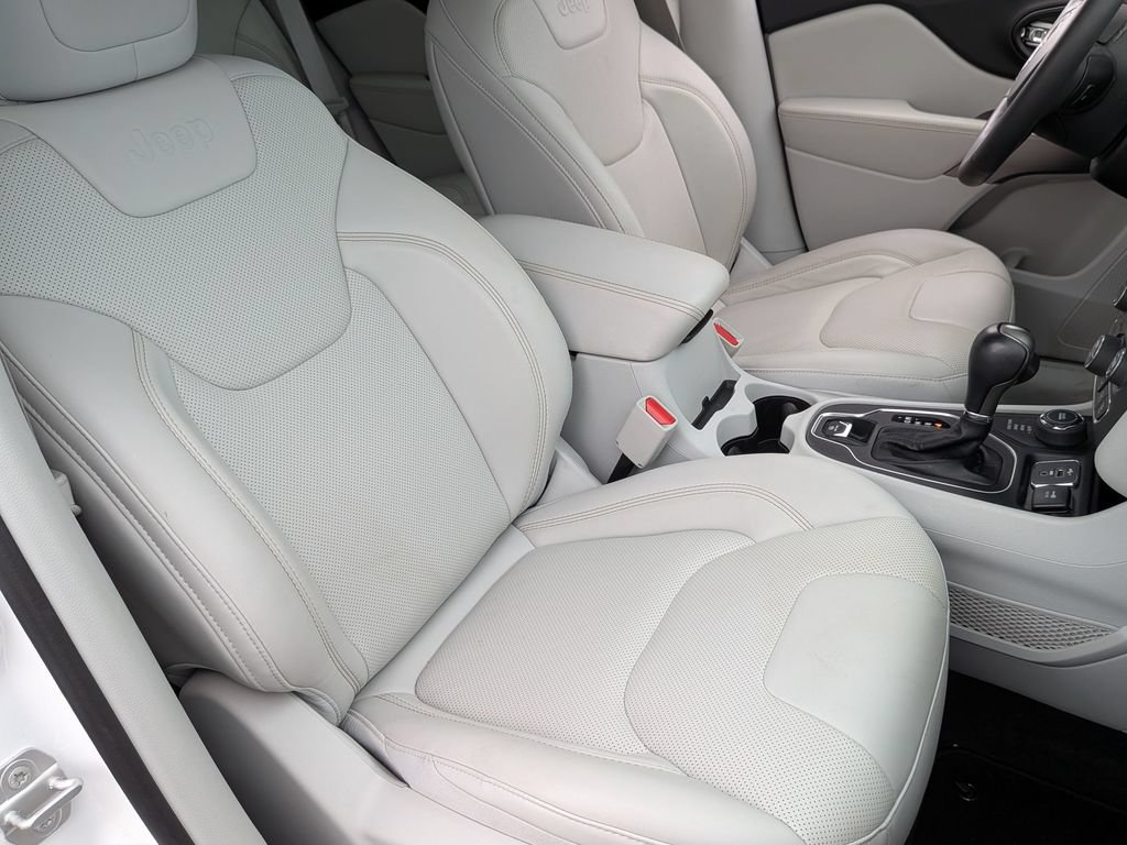 Used 2022 Jeep Cherokee Latitude Lux AWD/4WD image 28