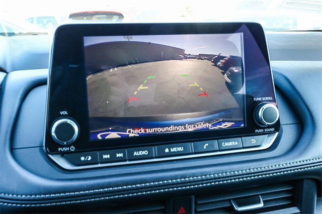 Used 2023 Nissan Rogue SV image 27