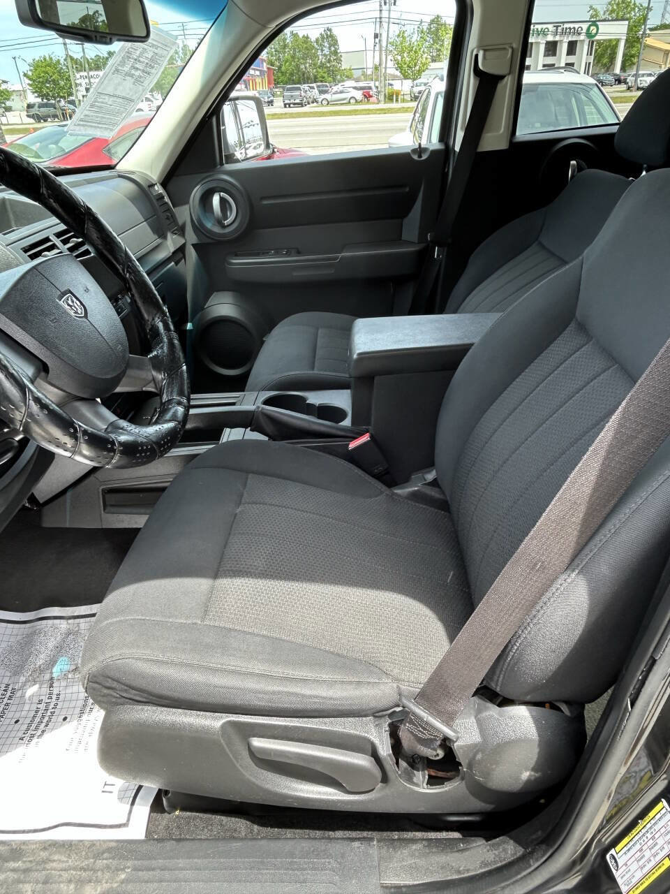 Used 2011 Dodge Nitro Heat RWD image 12