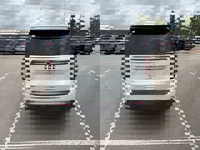 Used 2022 Chevrolet Tahoe Z71 w/ Z71 Off-Road Package AWD/4WD image 4