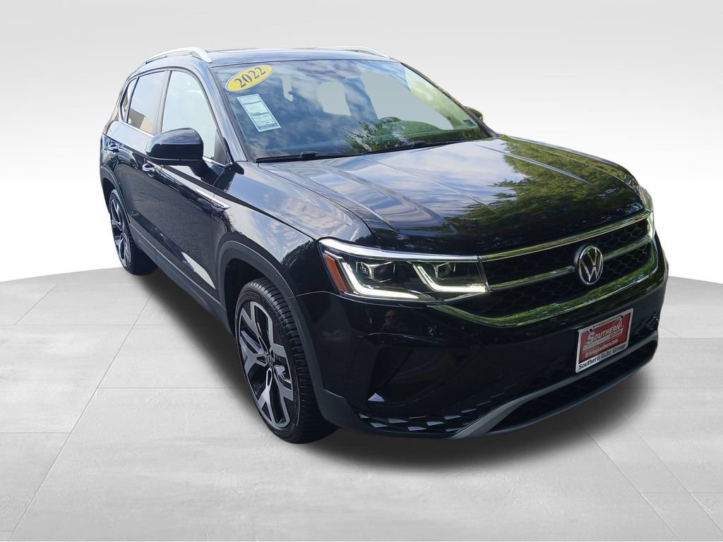 Used 2022 Volkswagen Taos SEL w/ Panoramic Sunroof Package AWD/4WD image 9