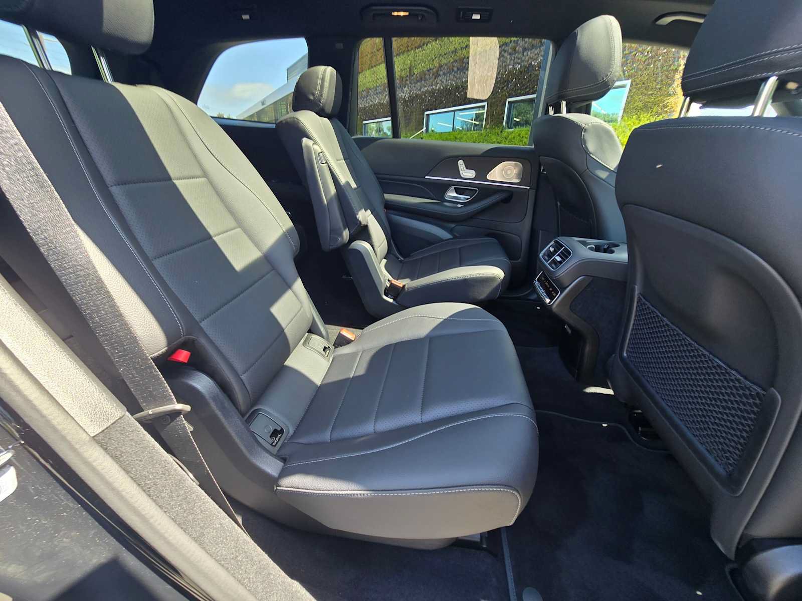 Used 2026 Mercedes-Benz GLS 450 4MATIC image 12