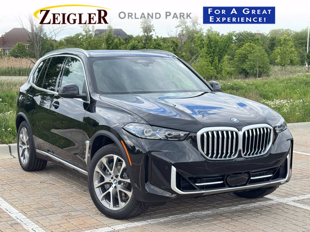 Used 2026 BMW X5 xDrive50e w/ Premium Package AWD/4WD image 1