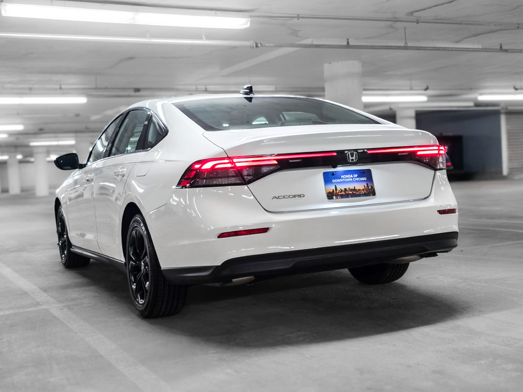 Used 2025 Honda Accord SE image 5