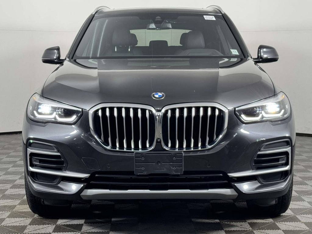 Used 2022 BMW X5 xDrive40i w/ Premium Package AWD/4WD image 6