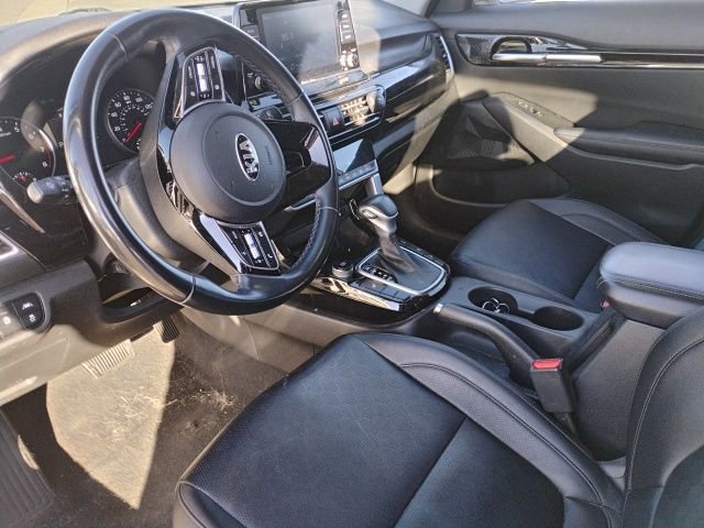 Used 2021 Kia Seltos EX image 6