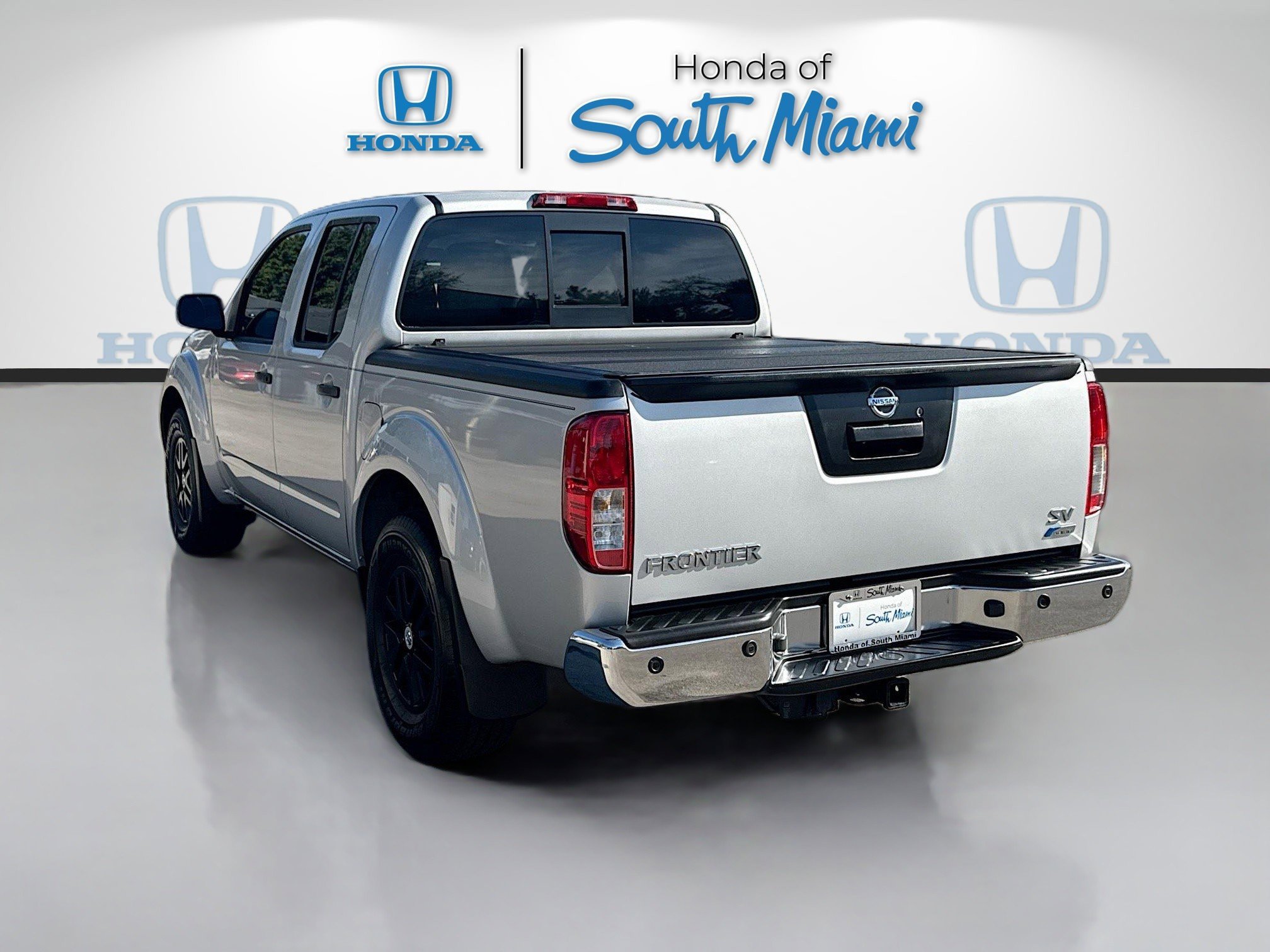 Used 2018 Nissan Frontier SV w/ Value Truck Package image 5