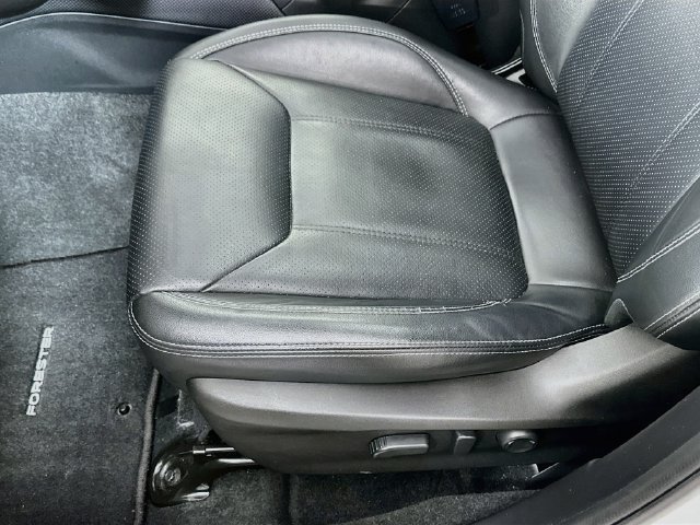Used 2020 Subaru Forester Limited w/ Popular Package #3 AWD/4WD image 23