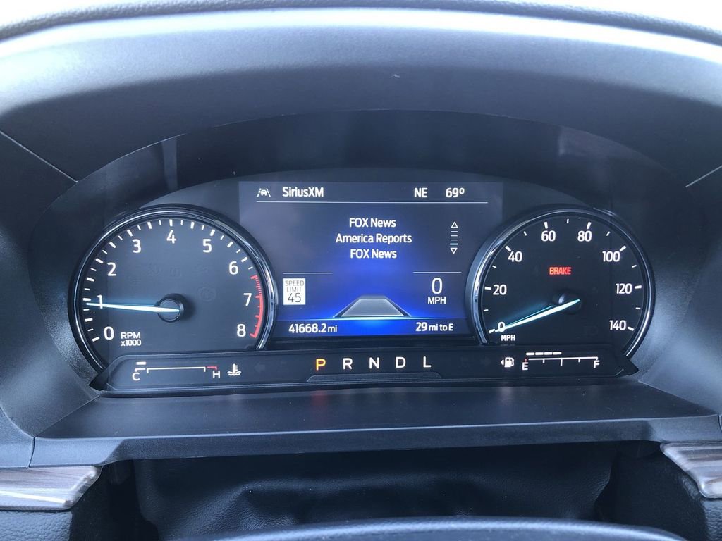 Used 2023 Ford Explorer Limited AWD/4WD image 18