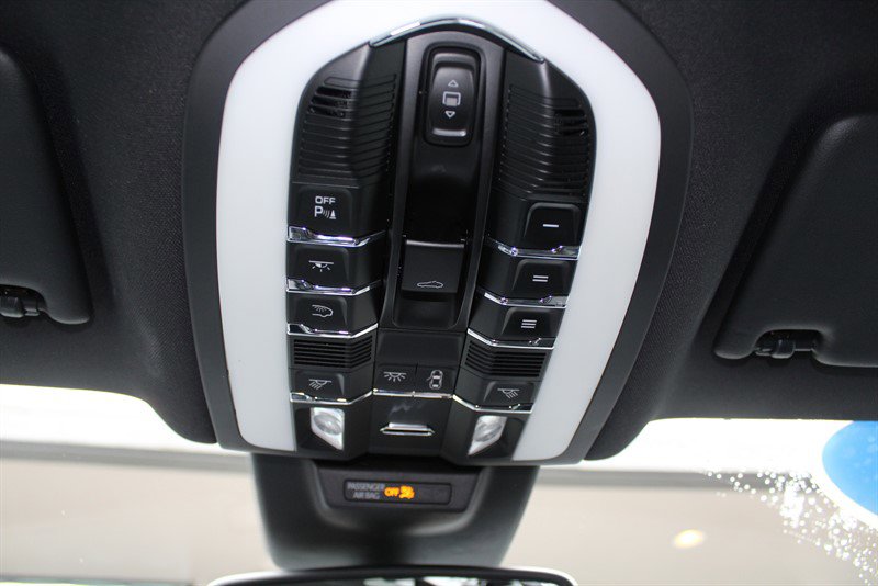 Used 2017 Porsche Macan S AWD/4WD image 20