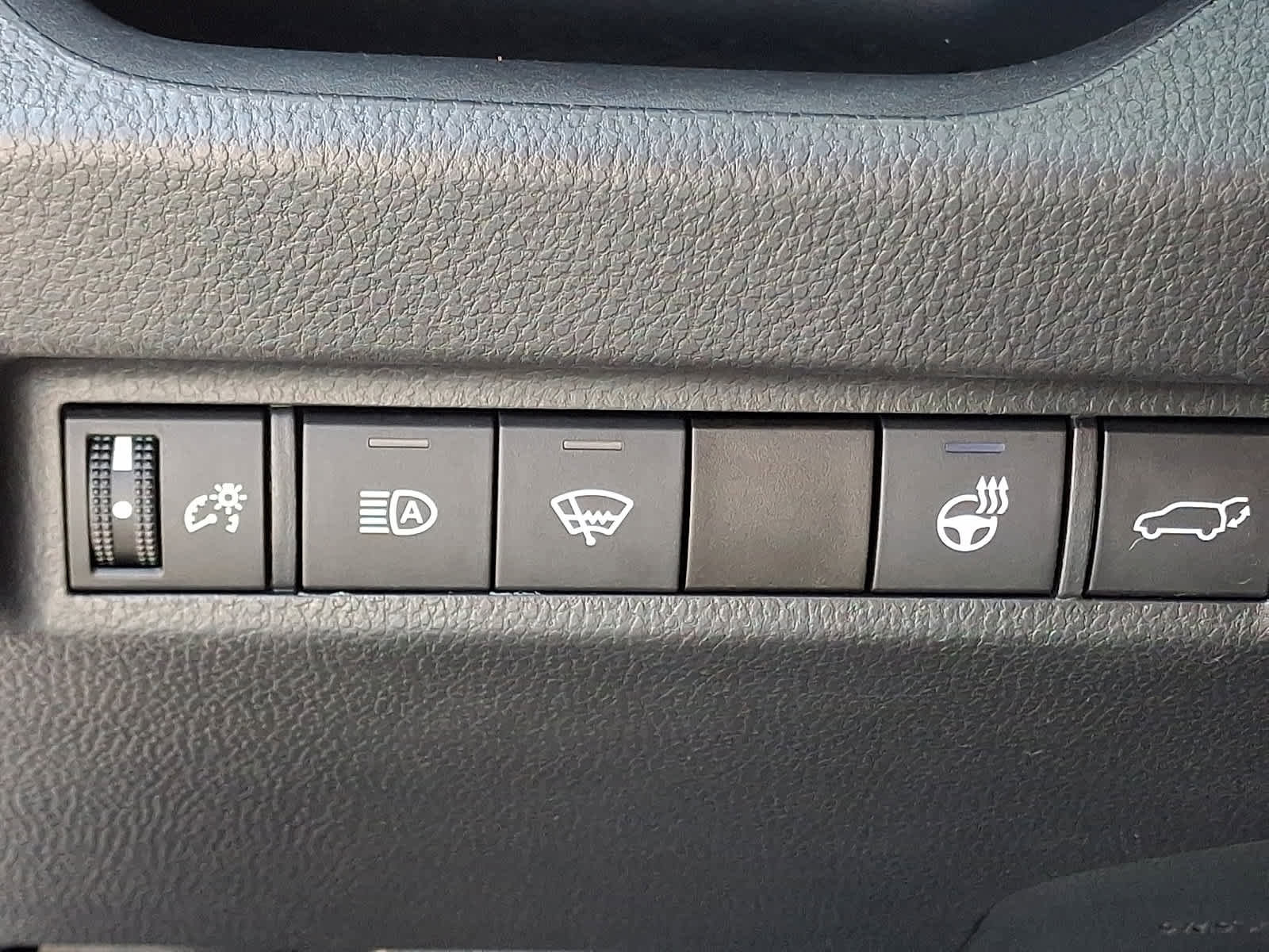 Certified 2021 Toyota RAV4 XLE w/ Convenience Package AWD/4WD image 27