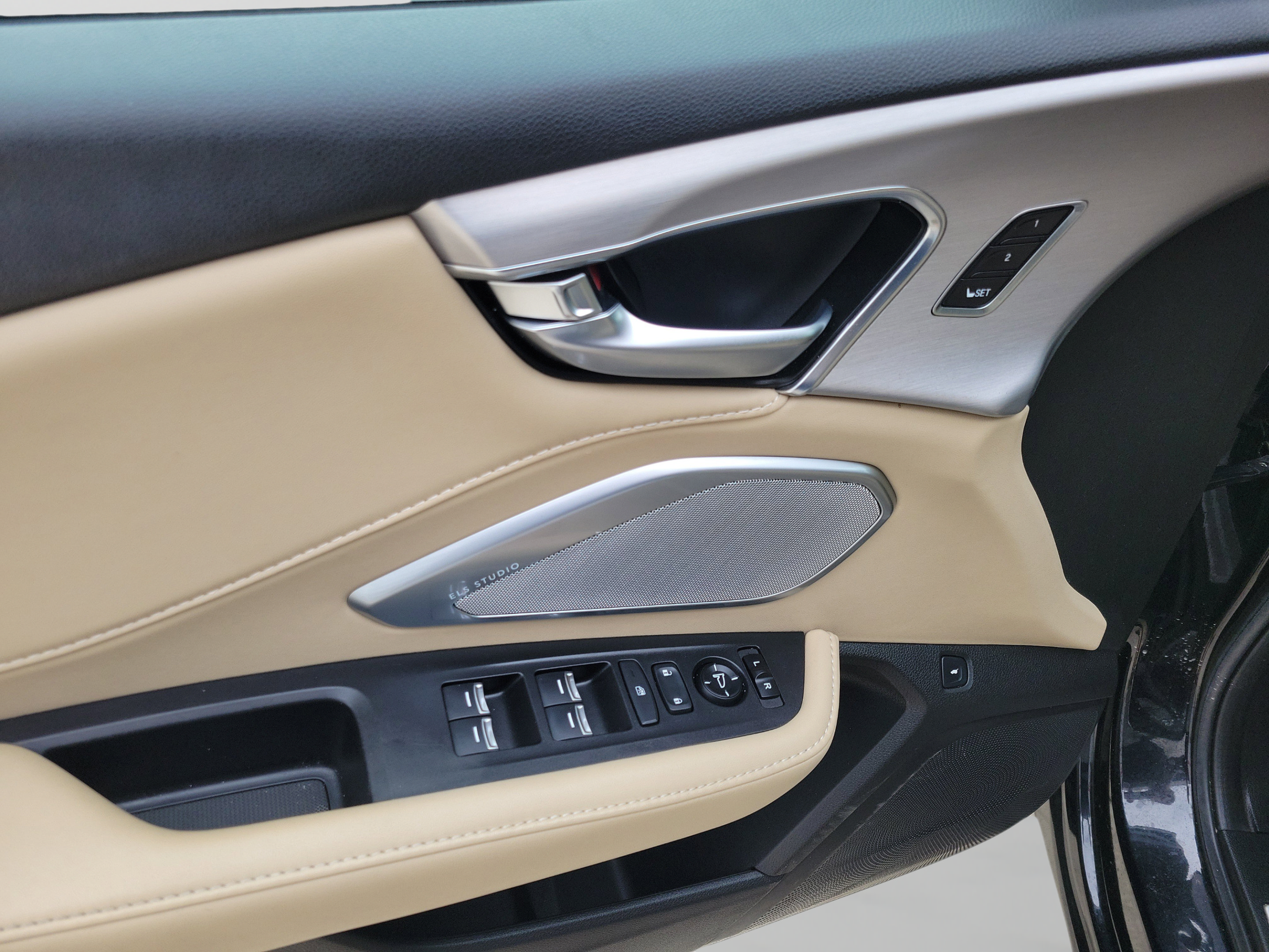 Used 2023 Acura RDX FWD w/ Technology Package image 22
