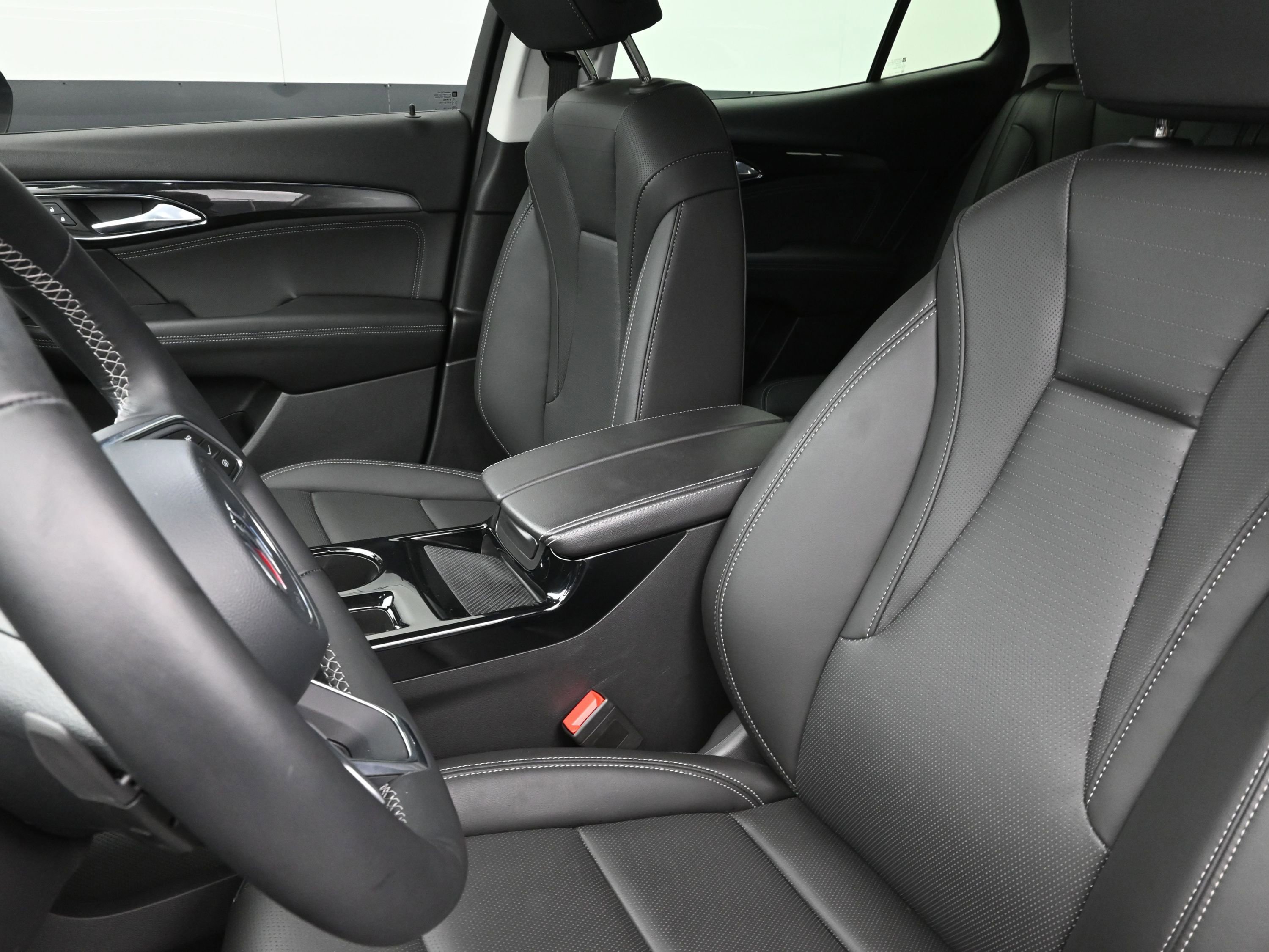 Used 2024 Buick Envision Preferred image 11