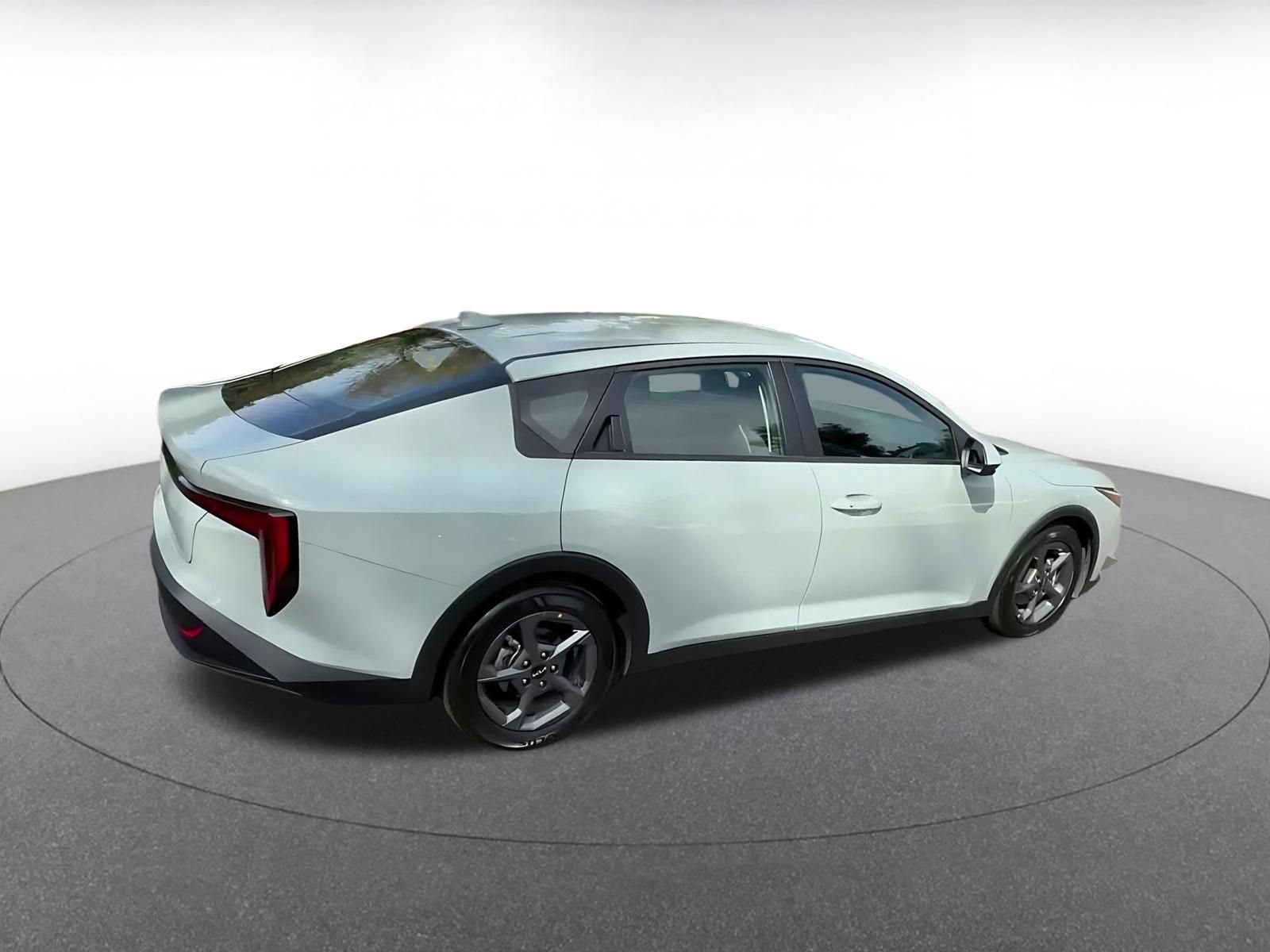 Used 2026 Kia K4 FWD image 14