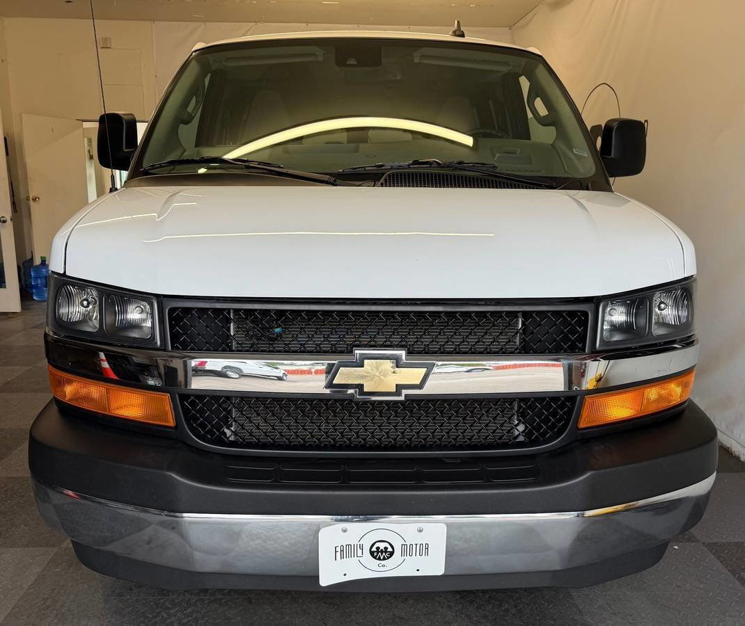Used 2023 Chevrolet Express 3500 LT w/ LT Preferred Equipment Group image 9