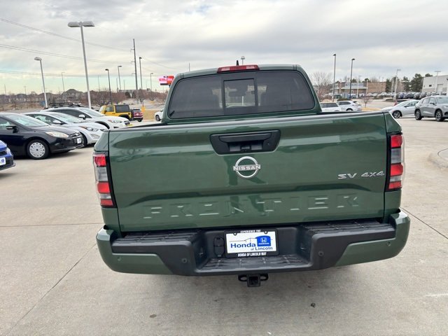 Used 2022 Nissan Frontier SV w/ SV Premium Package image 6