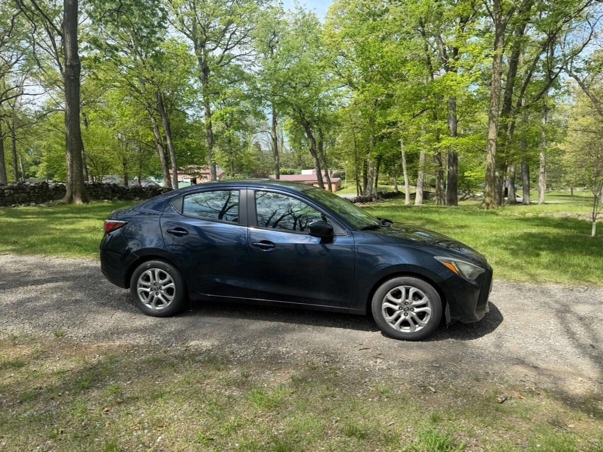 Used 2016 Scion iA FWD image 7