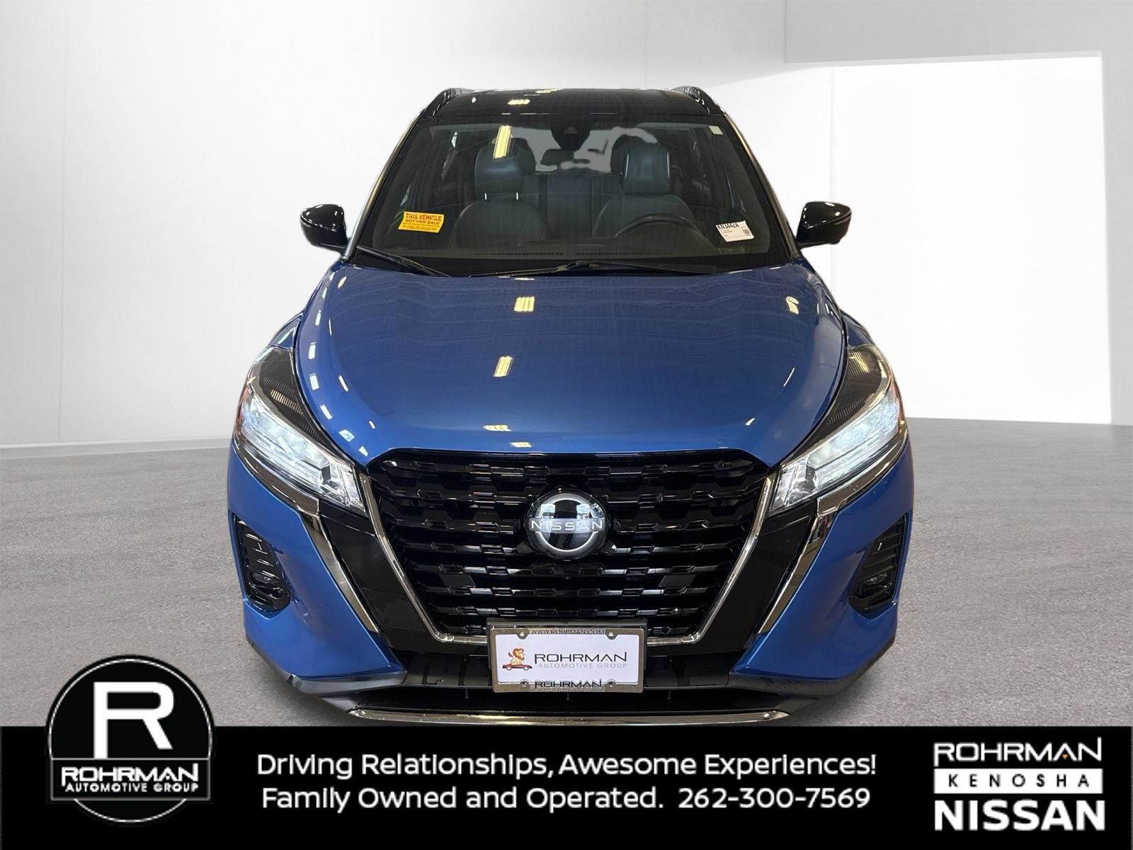 Used 2023 Nissan Kicks SR w/ SR Premium Package FWD image 10