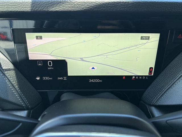 Used 2025 GMC Yukon XL Denali AWD/4WD image 12