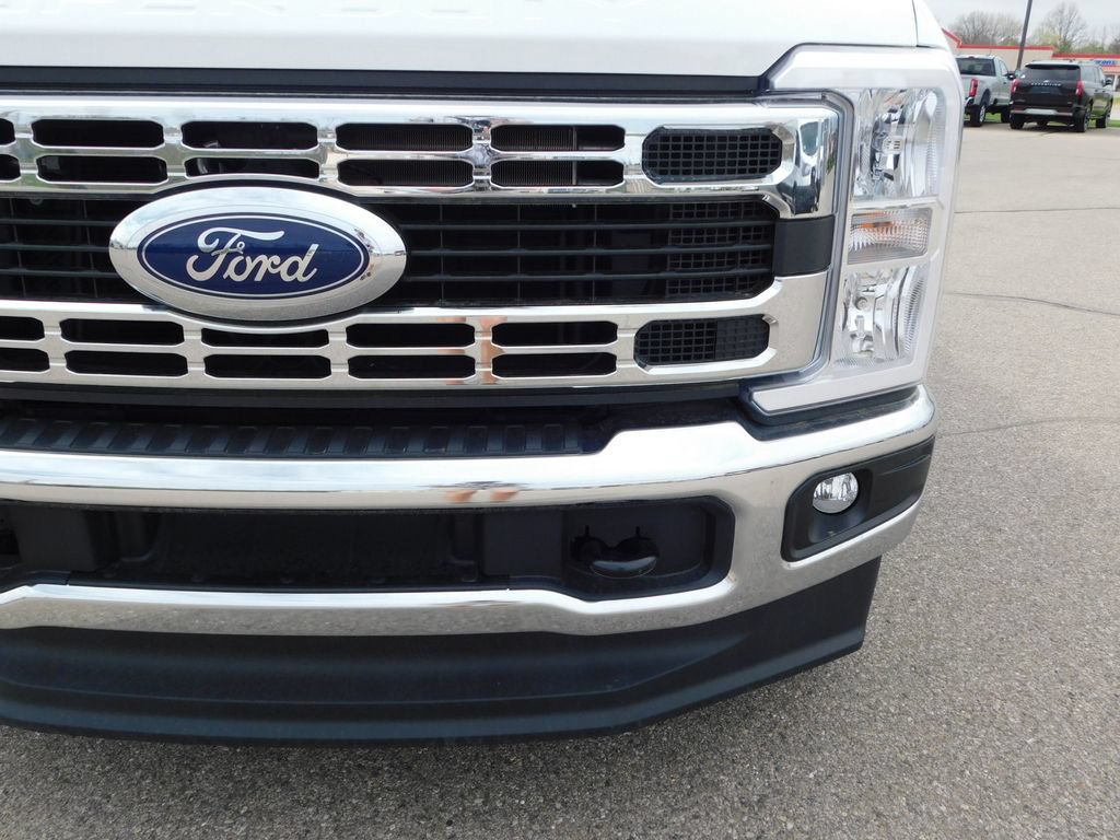 New 2025 Ford F350 XL w/ XL Chrome Package AWD/4WD image 10