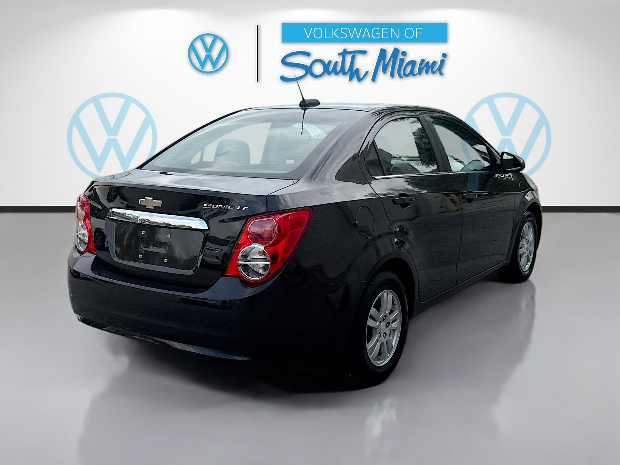 Used 2016 Chevrolet Sonic LT image 7