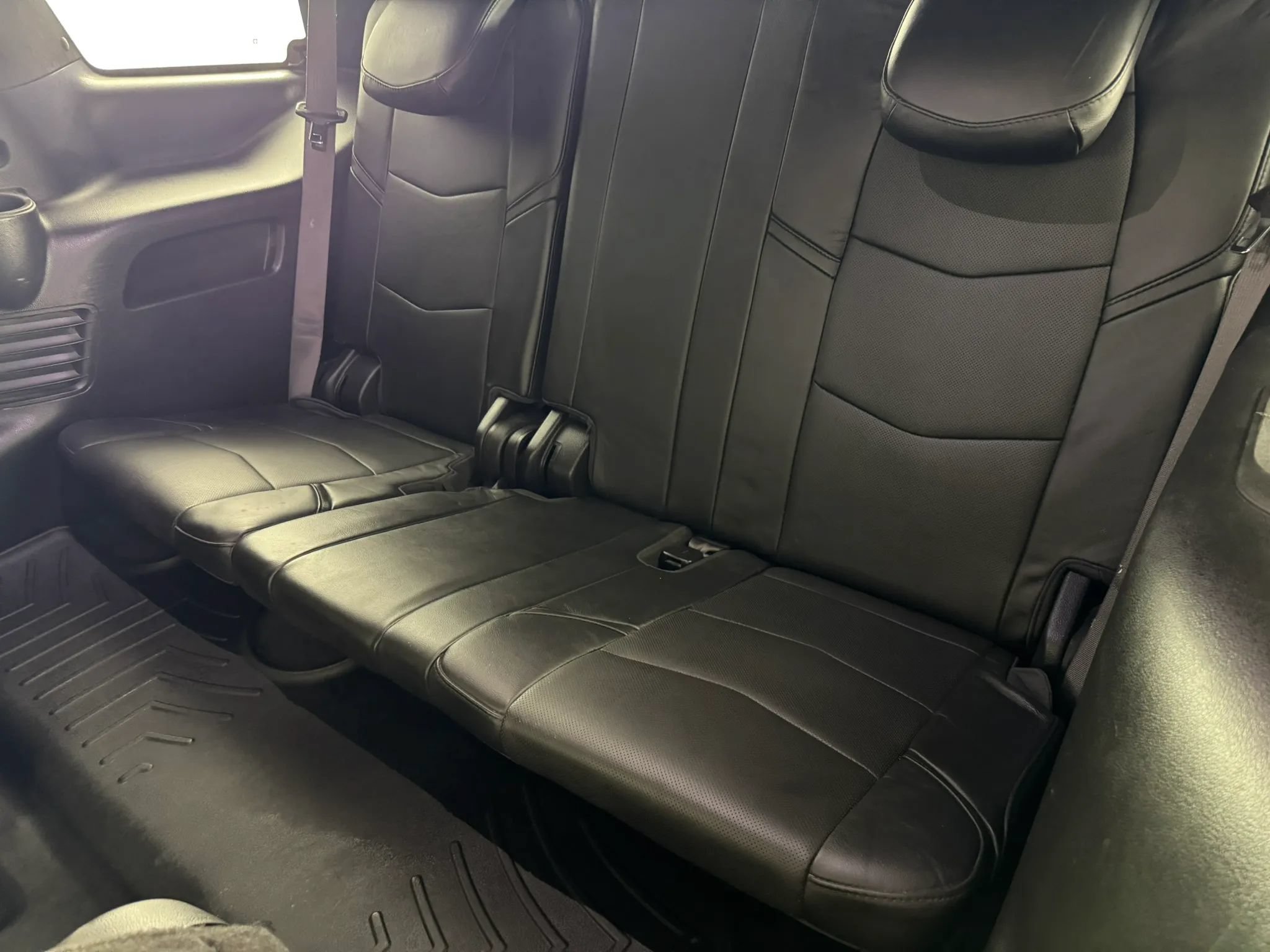 Used 2016 Cadillac Escalade Platinum AWD/4WD image 39