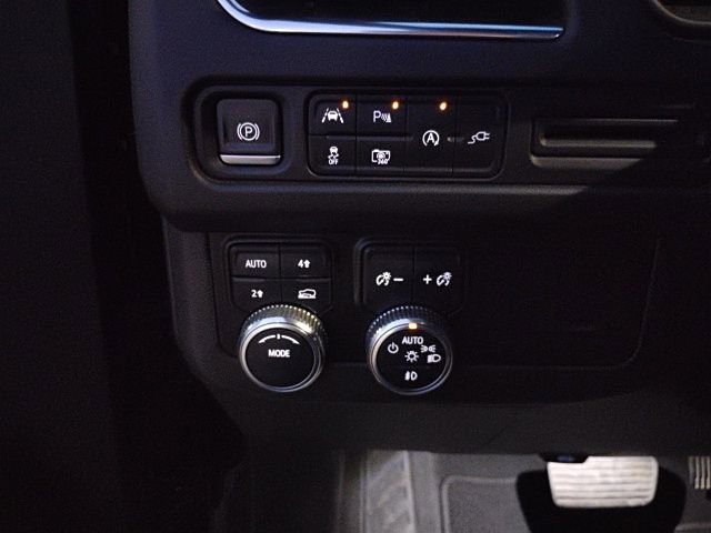 Used 2022 GMC Yukon SLT w/ SLT Luxury Package image 23