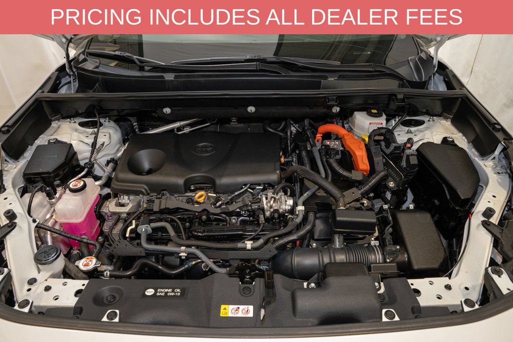 Used 2022 Toyota RAV4 XLE Premium AWD/4WD image 21
