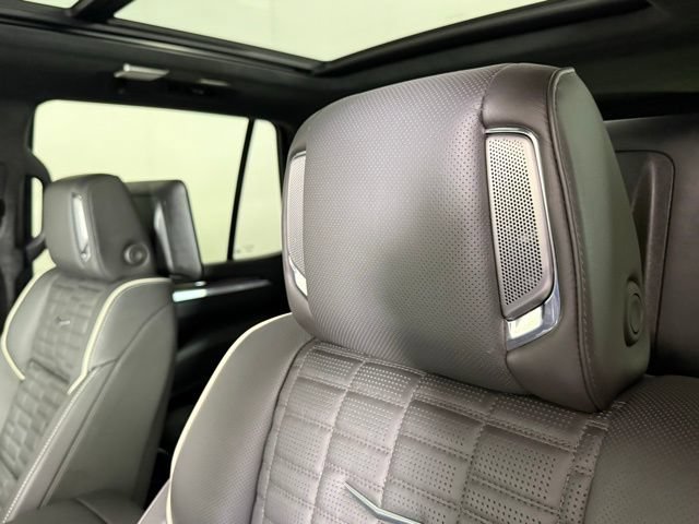 Certified 2025 Cadillac Escalade Sport Platinum w/ LPO, ONYX Package AWD/4WD image 14
