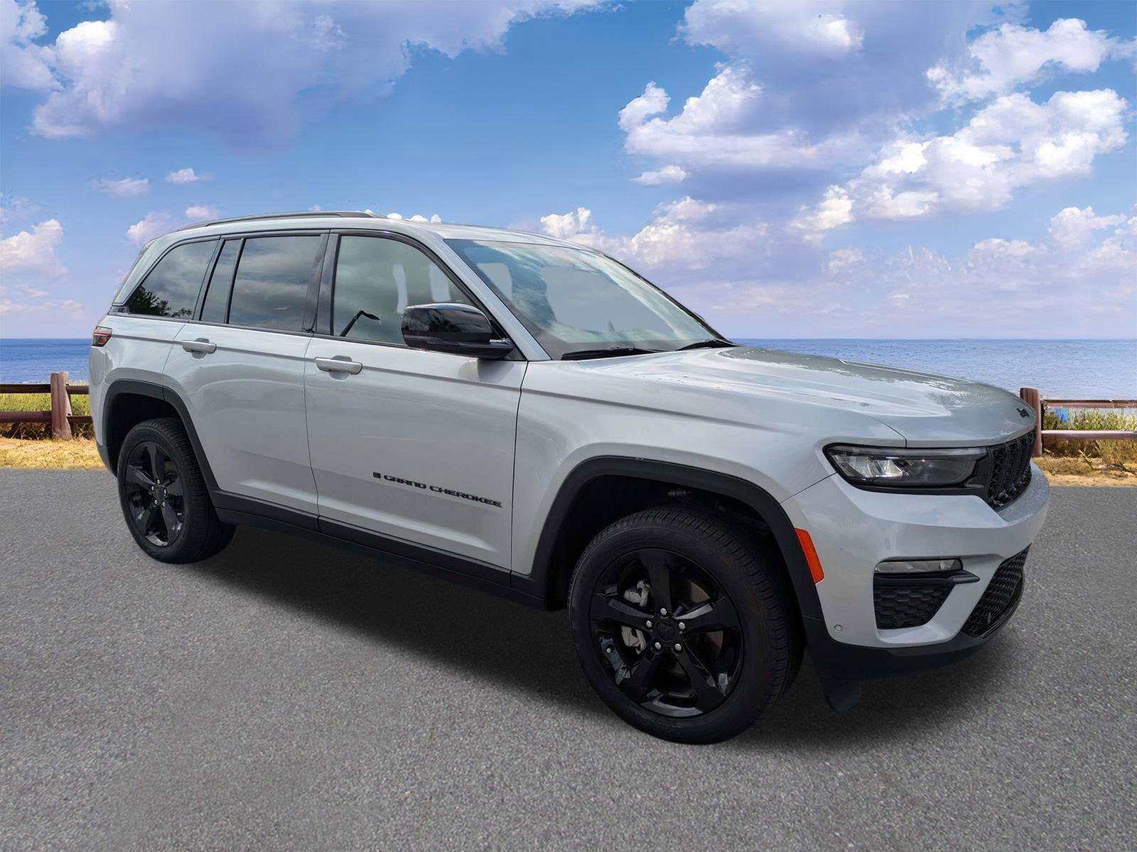 Used 2024 Jeep Grand Cherokee Limited w/ Luxury Tech Group II AWD/4WD image 10