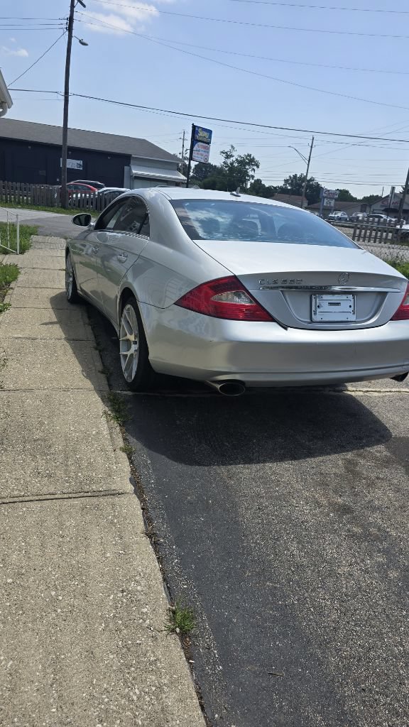 Used 2008 Mercedes-Benz CLS 550 w/ Sport Package image 31