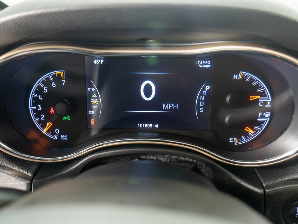 Used 2015 Jeep Grand Cherokee Limited w/ Luxury Group II image 19